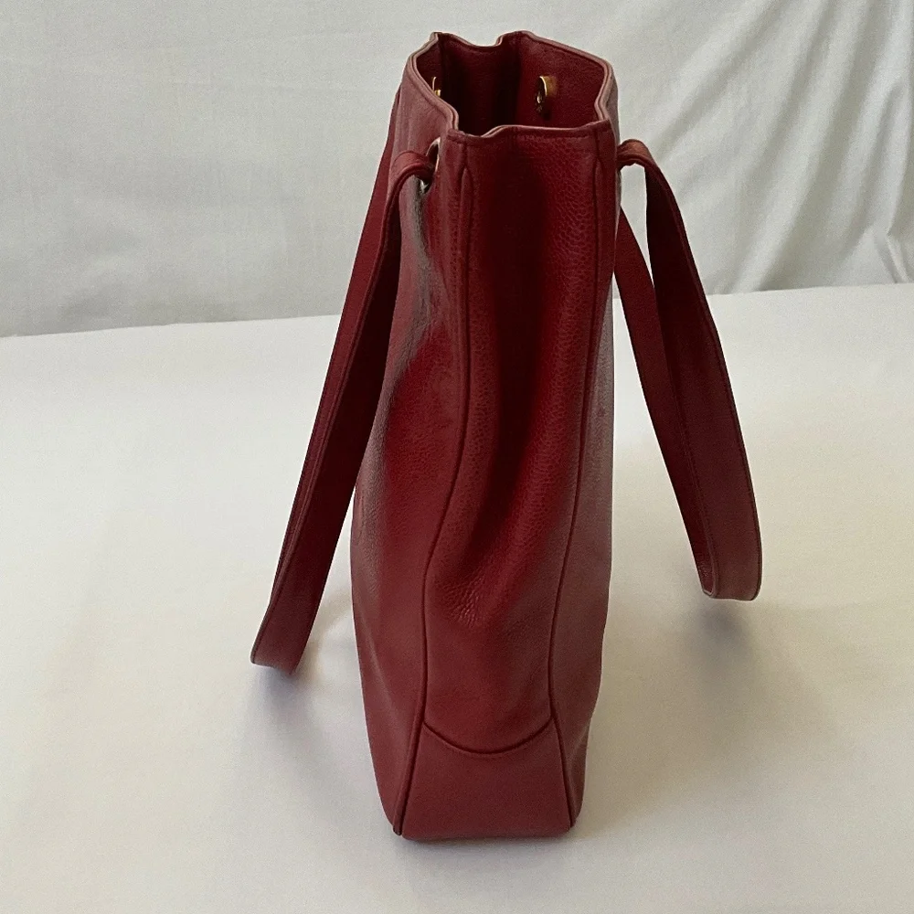 CHANEL Vintage CC Caviar Leather Shoulder Tote Red - Picture 3 of 16